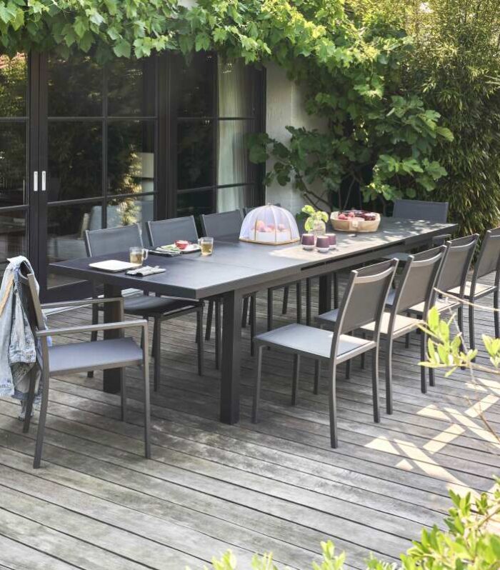 Mesa de jardín extensible de aluminio y vidrio 256/320x100 cm y 10 sillas de textilene
